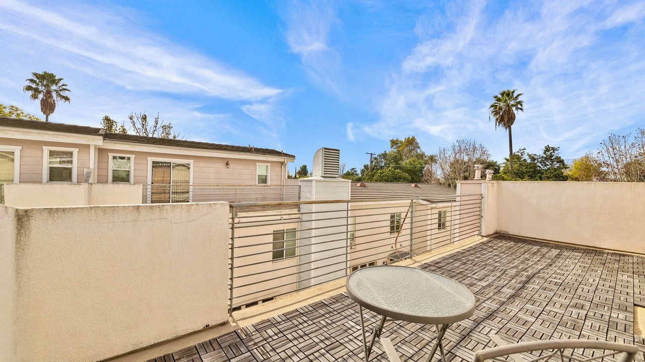 Photo of Patio Balcony in Lamanda Park
