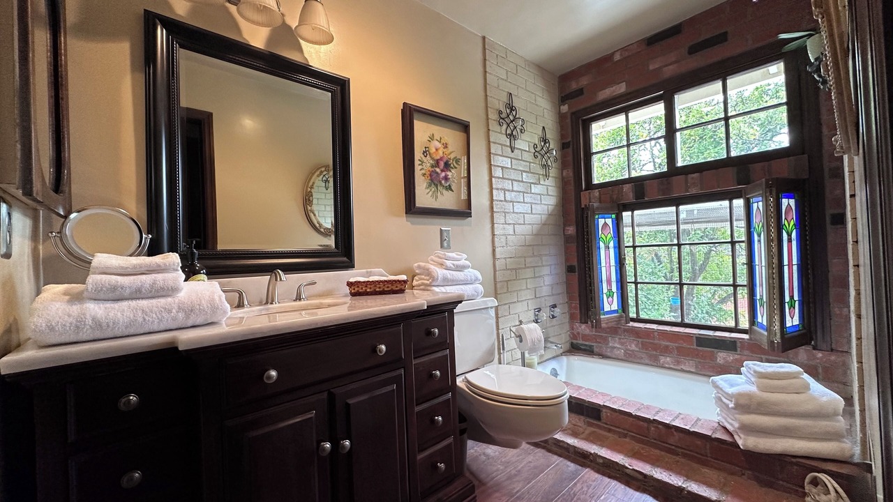 Photo of Bathroom in Fillmore