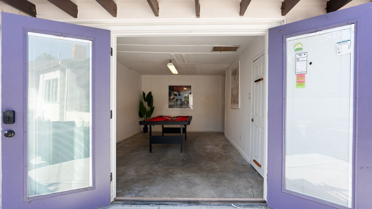 Photo of Bedroom in Mid-Wilshire