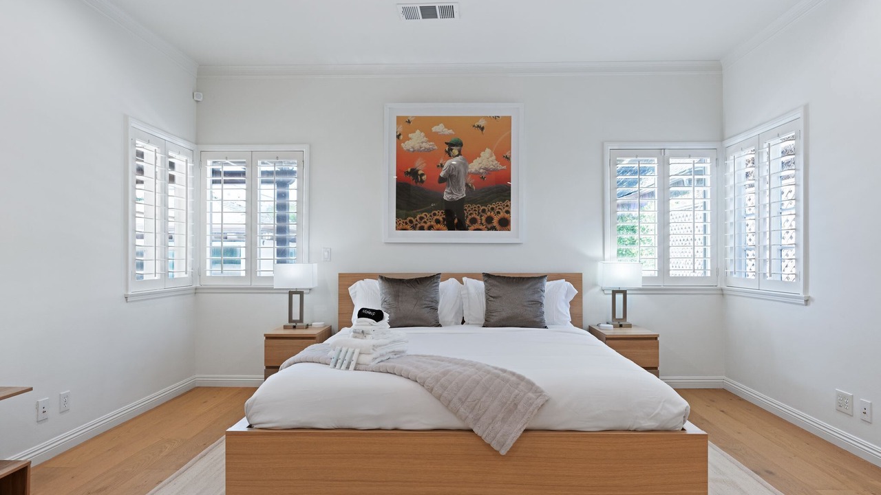 Photo of Bedroom in Mid-Wilshire