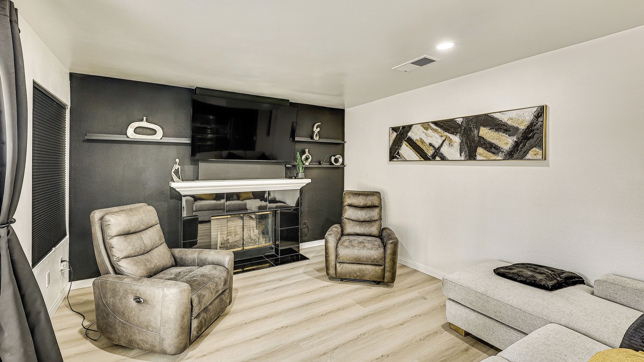 Photo of Livingroom in Rancho Cucamonga