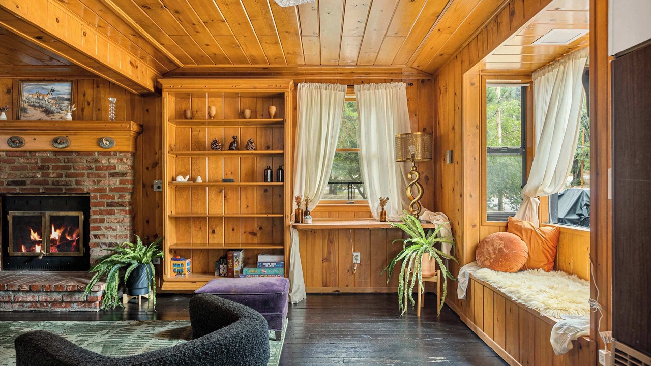 Photo of Livingroom in Green Valley Lake
