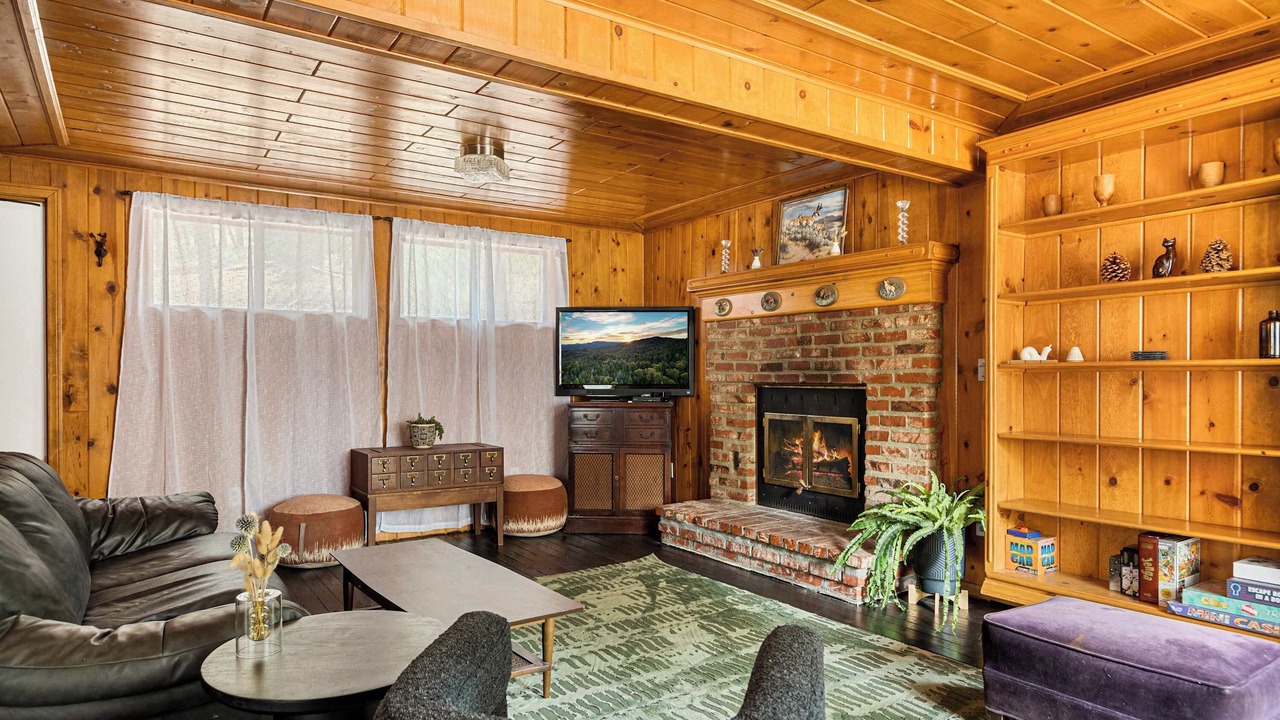 Photo of Livingroom in Green Valley Lake