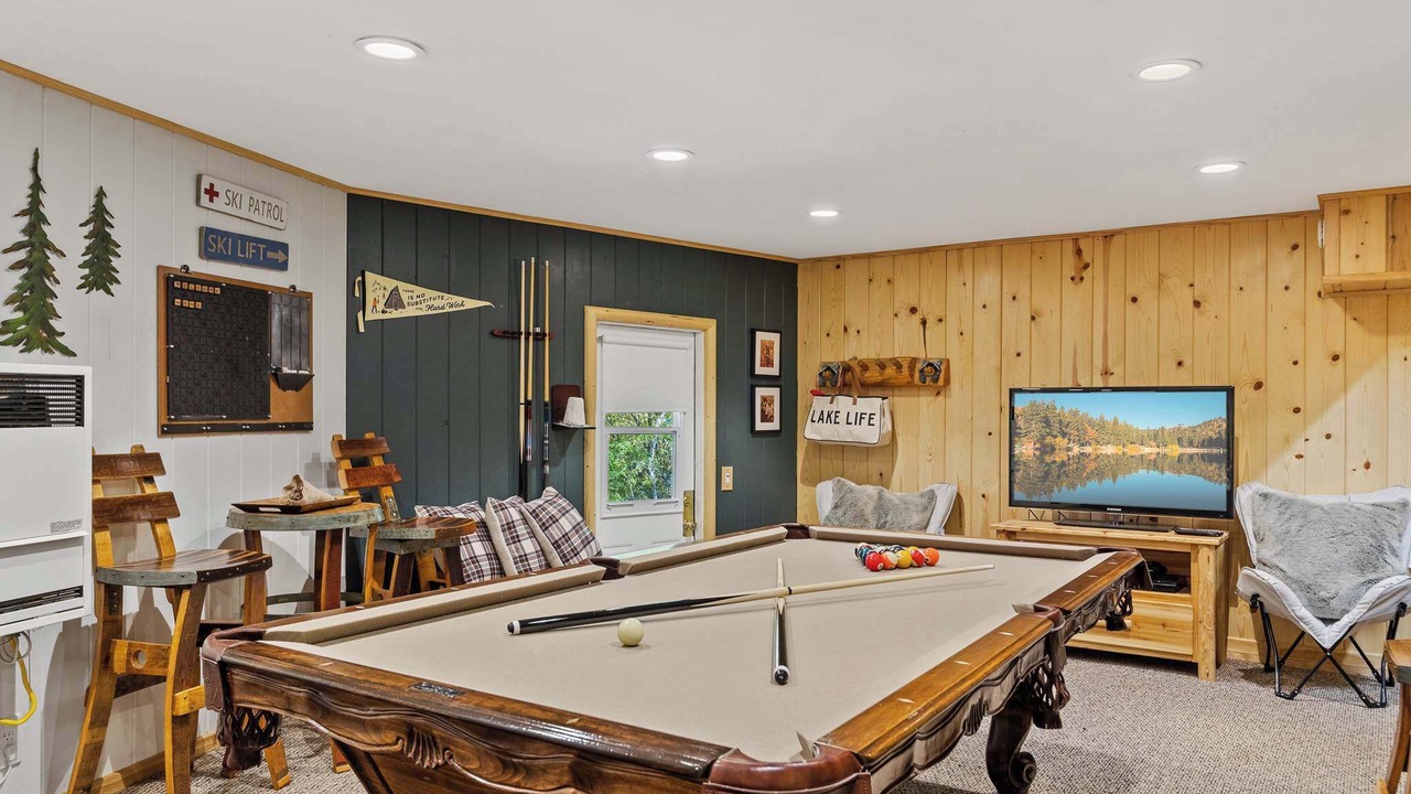 Photo of Bedroom in Green Valley Lake