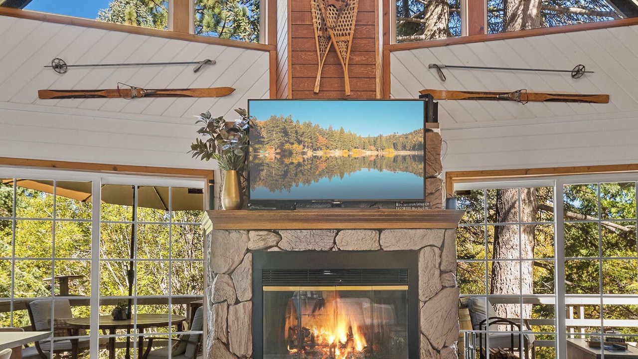 Photo of Livingroom in Green Valley Lake