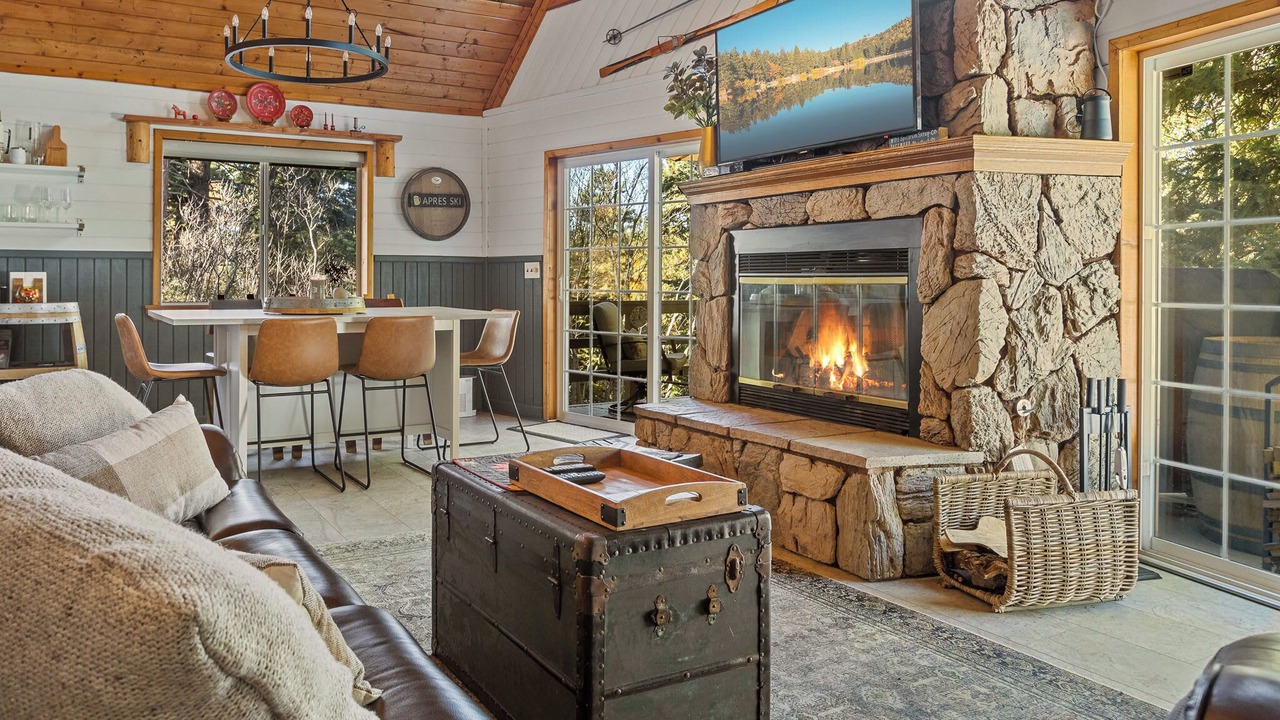 Photo of Bedroom in Green Valley Lake