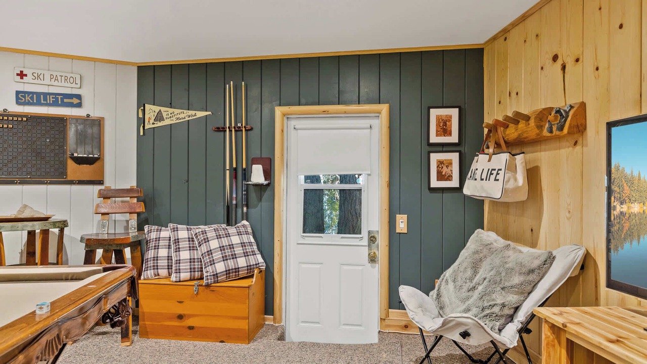 Photo of Bedroom in Green Valley Lake