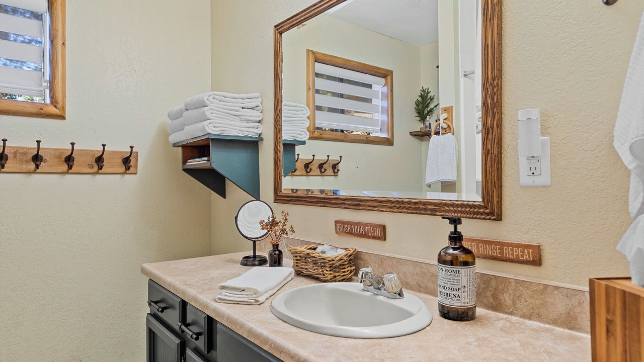 Photo of Bathroom in Green Valley Lake