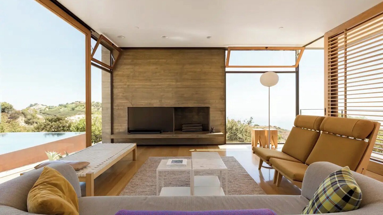 Photo of Livingroom in Topanga