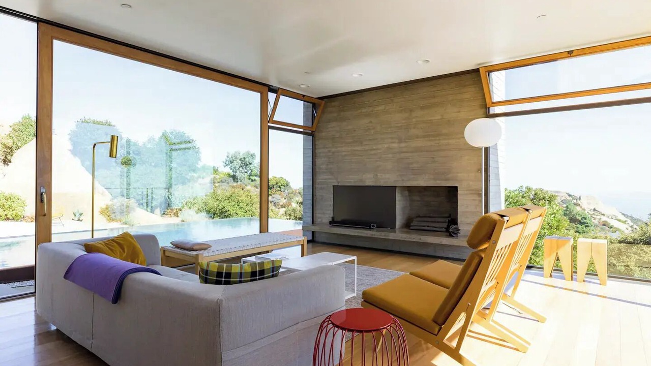 Photo of Livingroom in Topanga