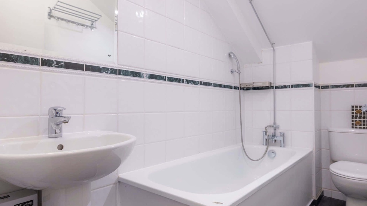 Photo of Bathroom in Vincent Square