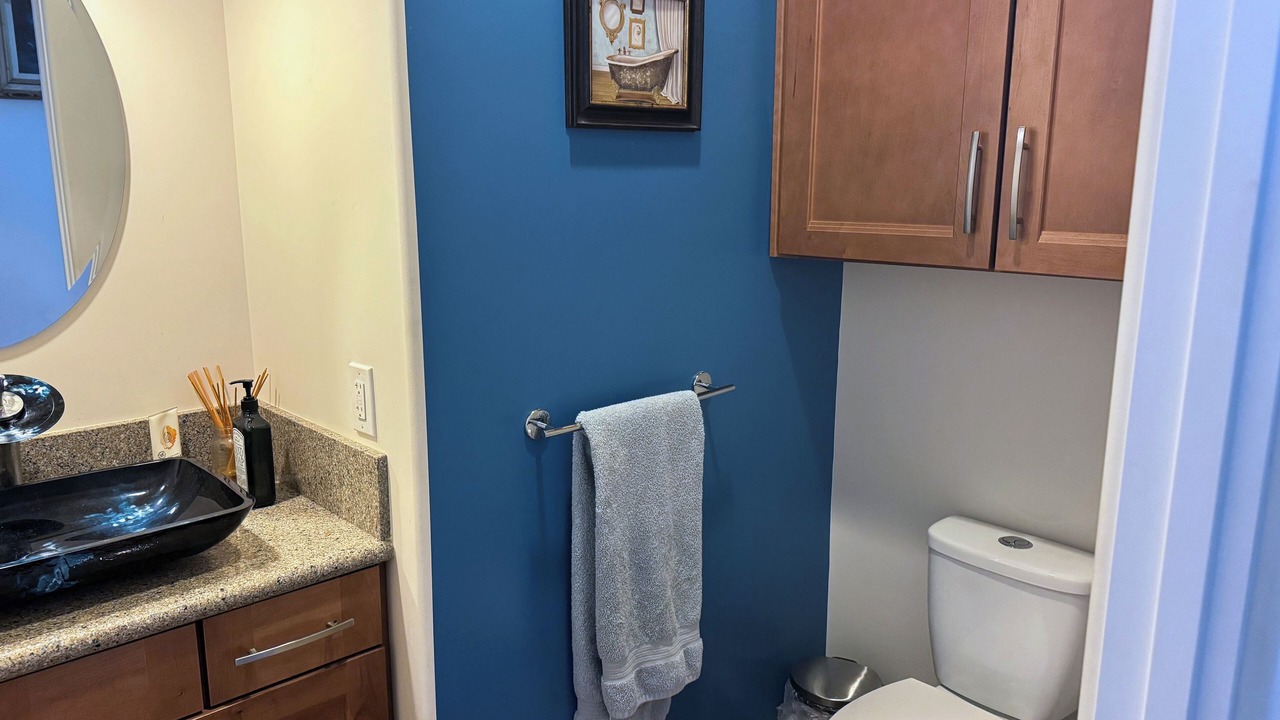 Photo of Bathroom in Thousand Oaks