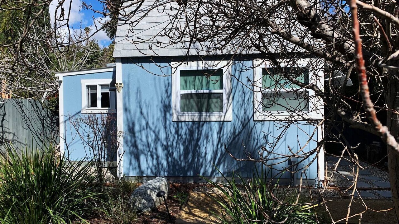 Photo of Outdoor in Woodland Hills