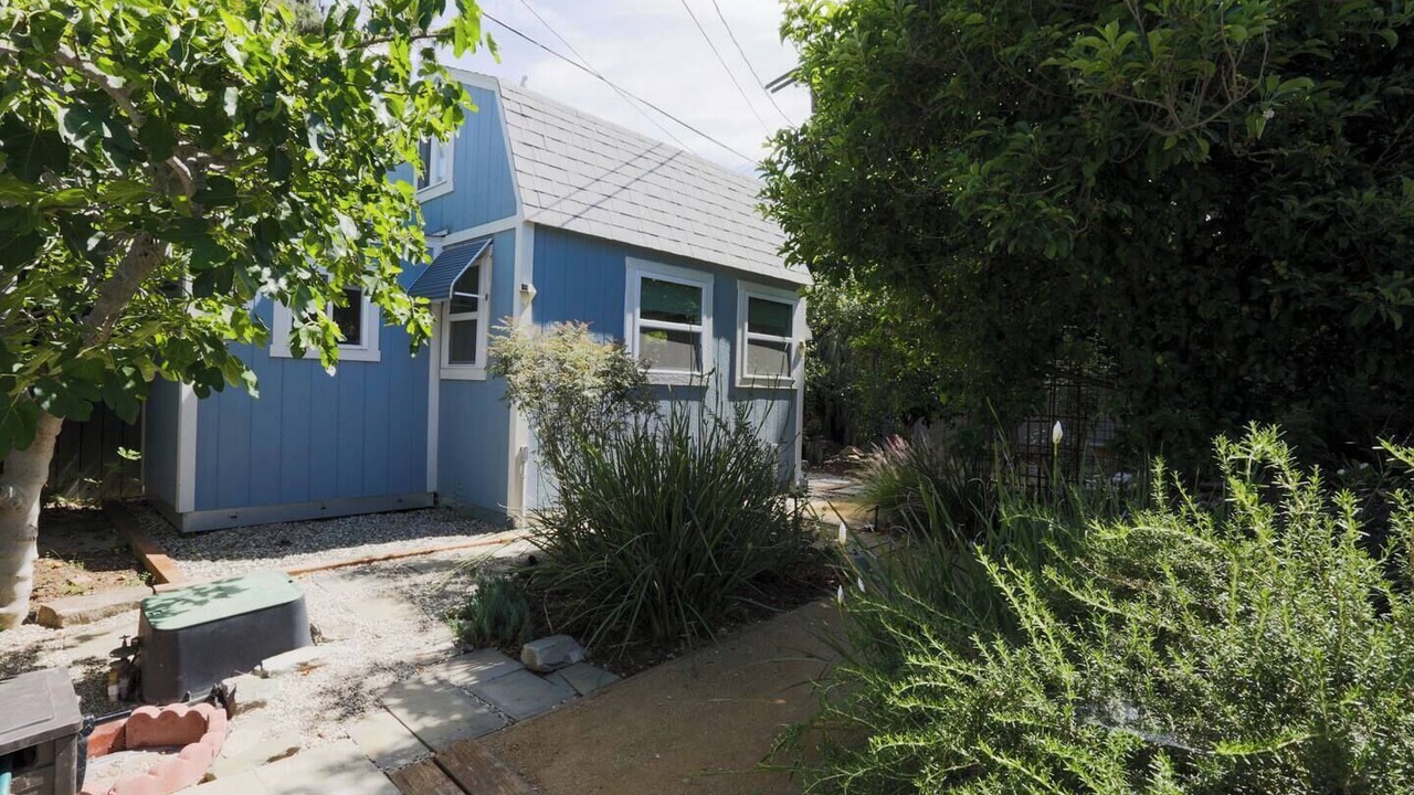 Photo of Outdoor in Woodland Hills