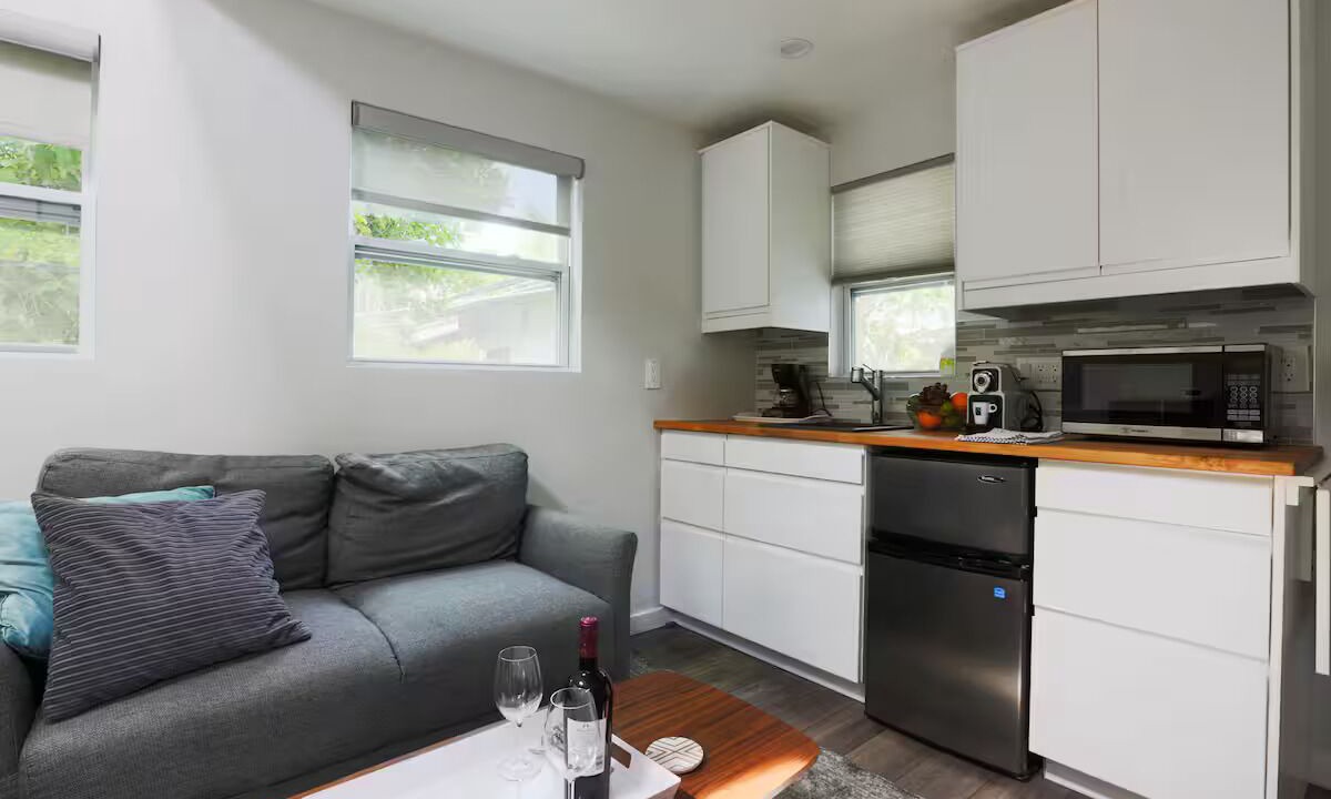 Photo of Livingroom in Woodland Hills