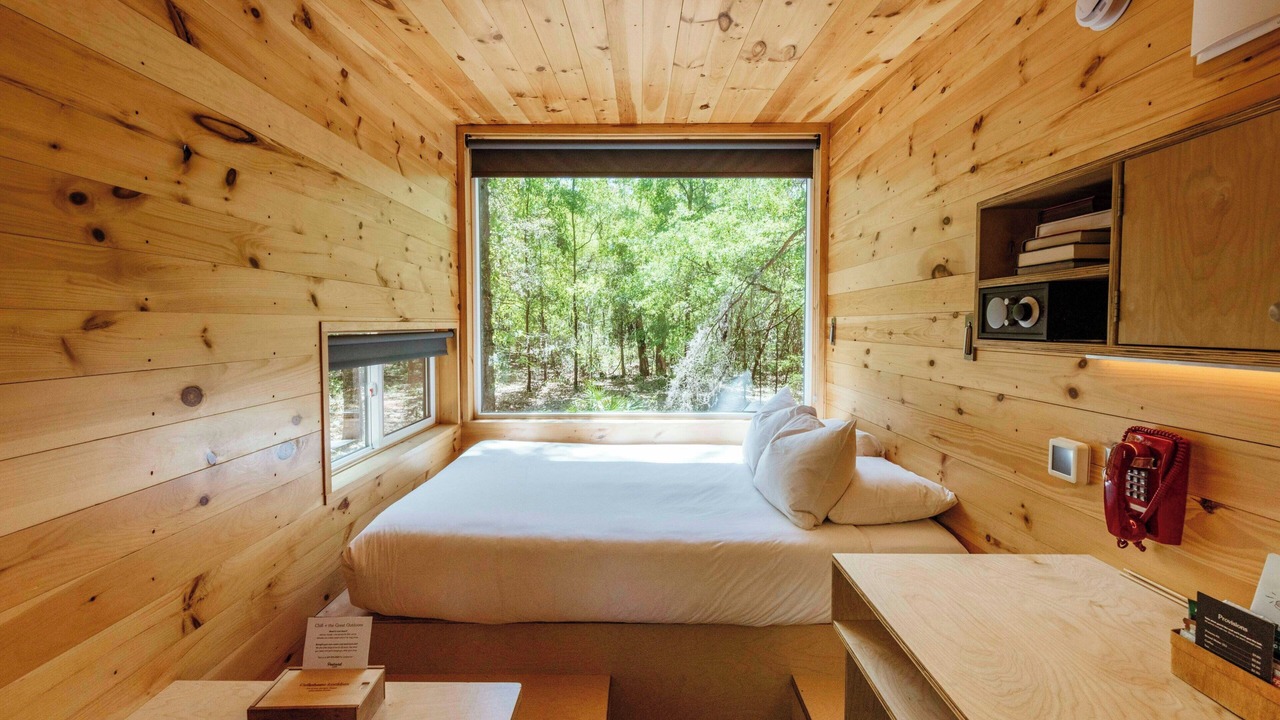 Photo of Bedroom in Running Springs