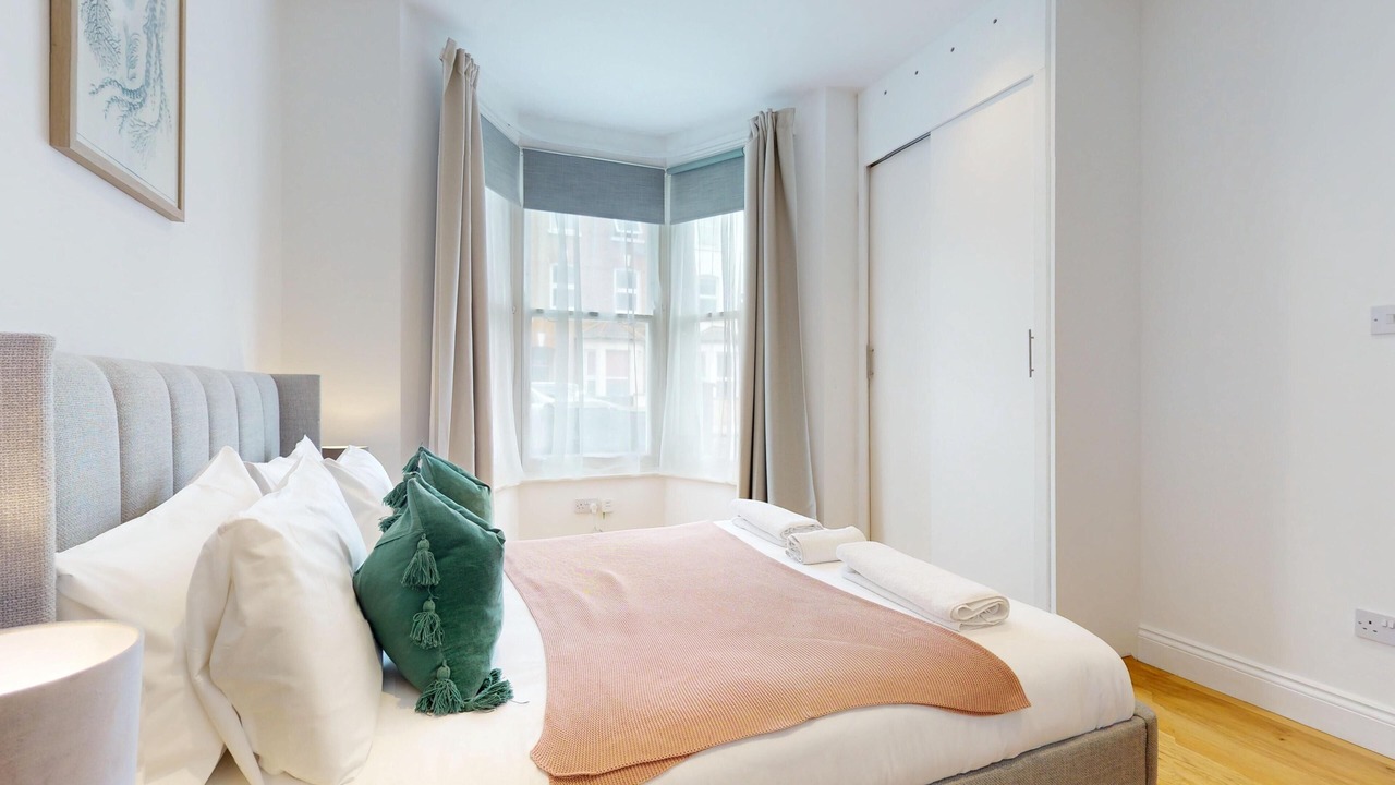 Photo of Bedroom in Kilburn
