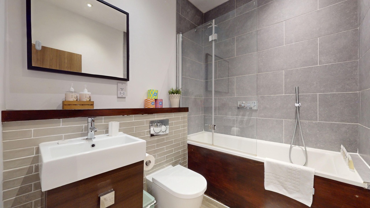 Photo of Bathroom in Kilburn