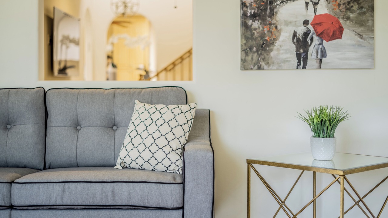 Photo of Livingroom in Encino