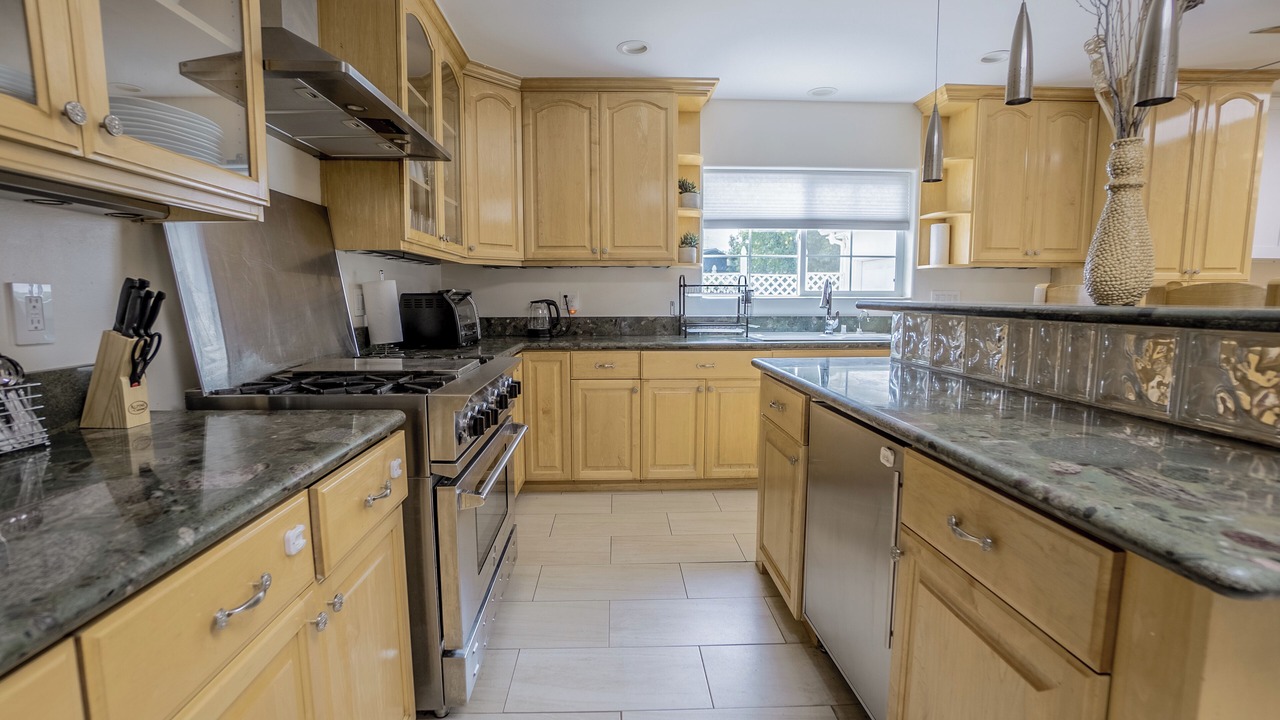 Photo of Kitchen in Encino