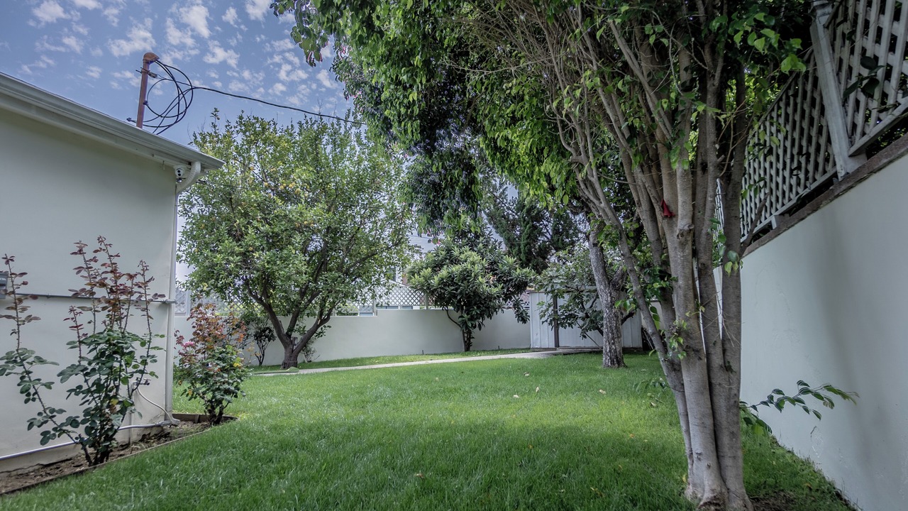Photo of Outdoor in Encino