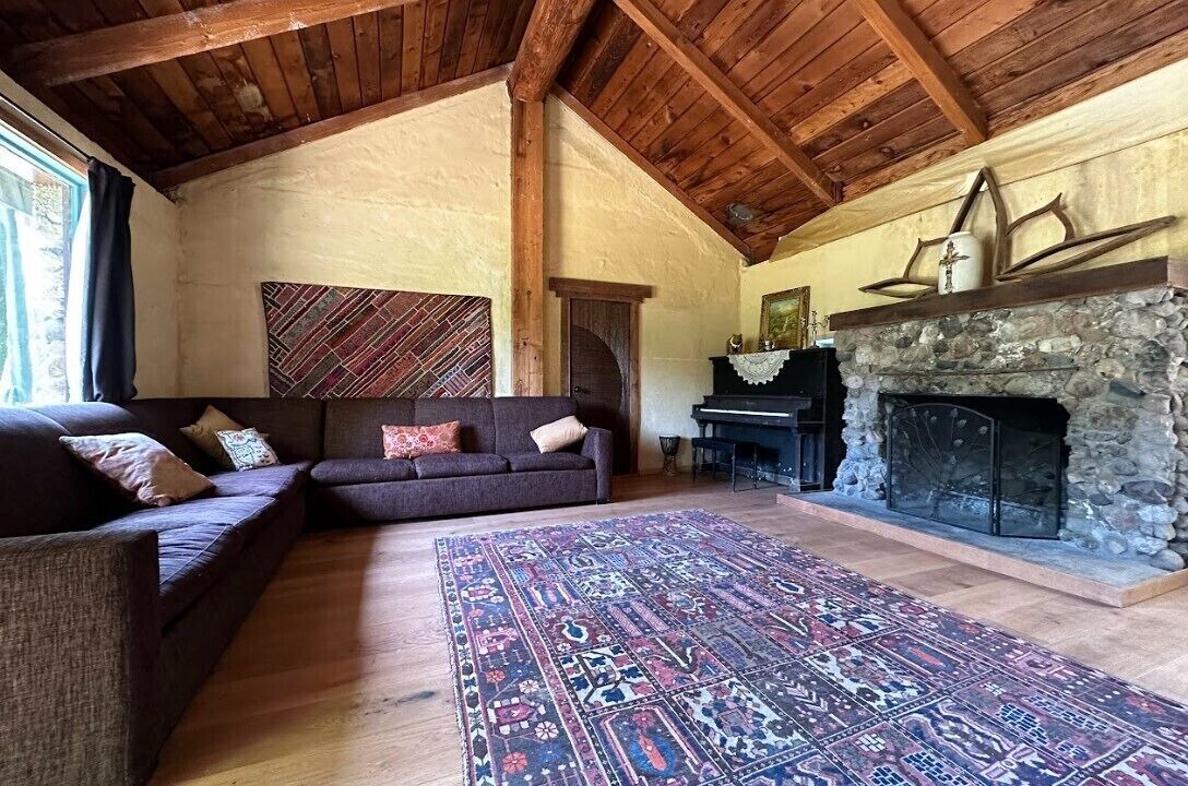 Photo of Livingroom in Topanga