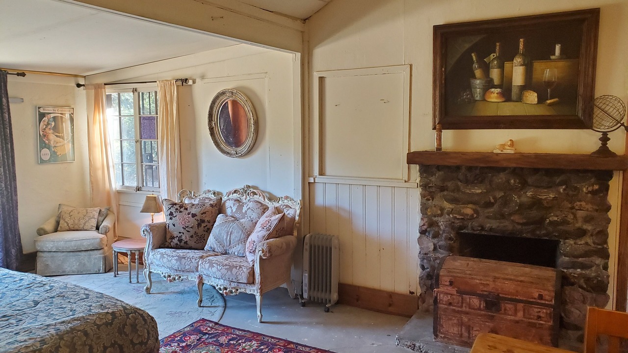 Photo of Bedroom in Topanga