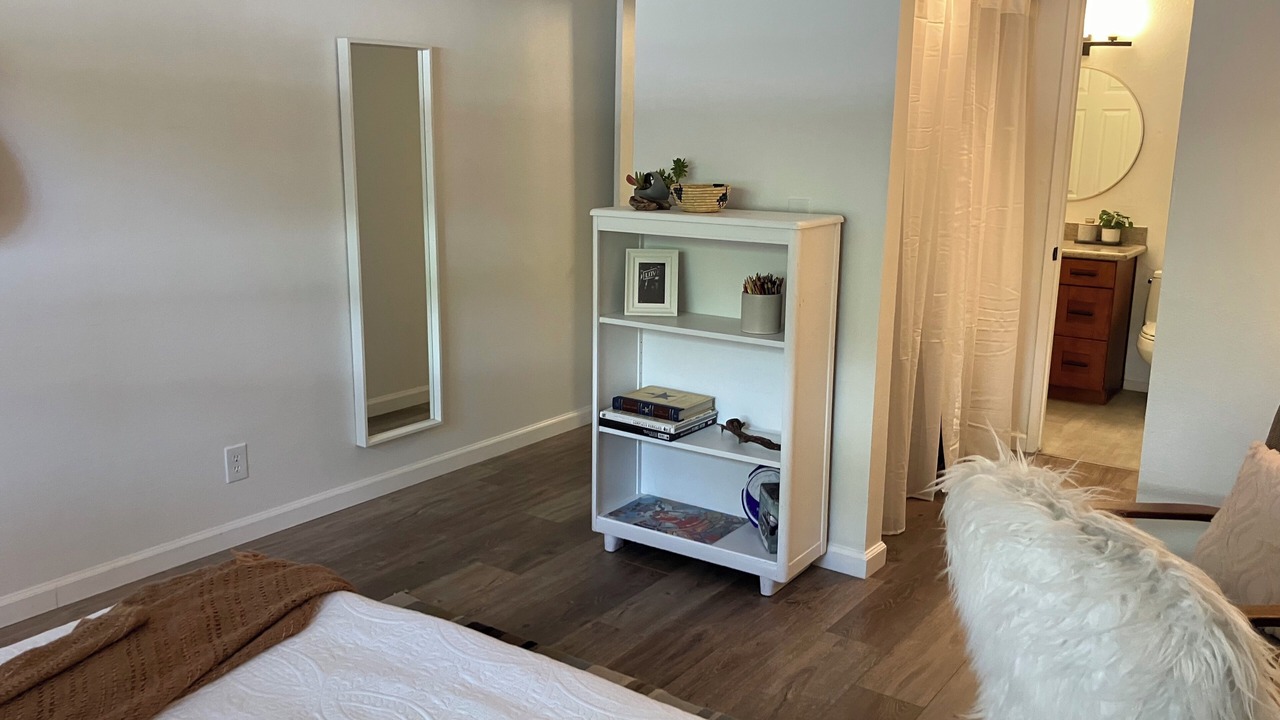 Photo of Bedroom in Calabasas