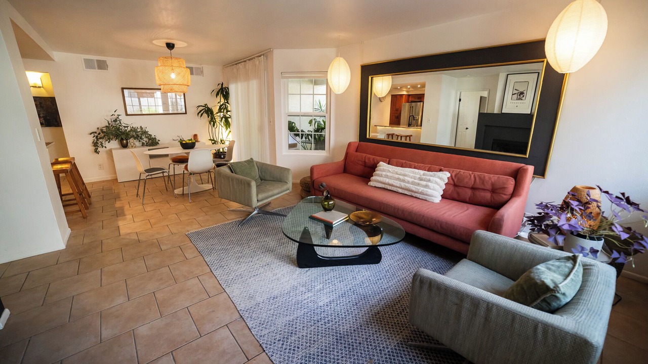 Photo of Livingroom in Calabasas
