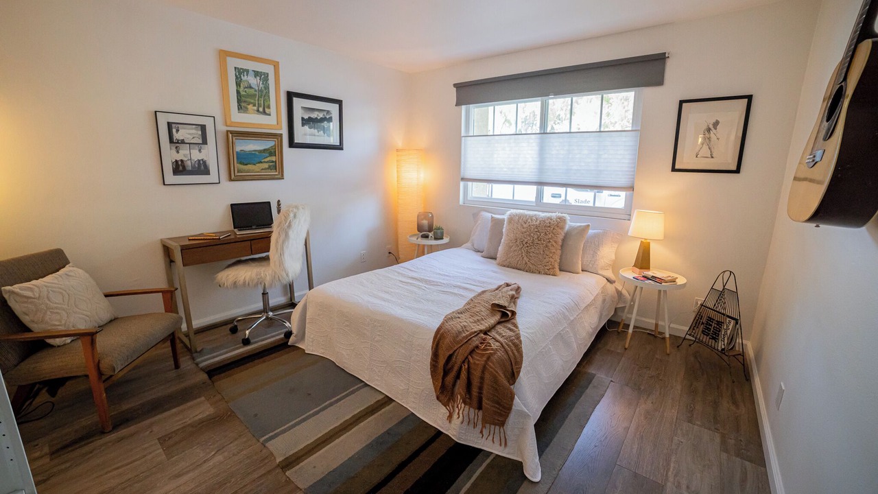 Photo of Bedroom in Calabasas