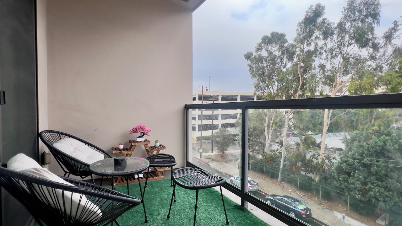 Photo of Outdoor in Westlake South