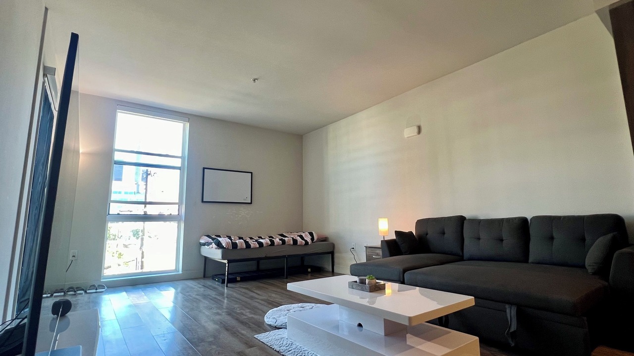 Photo of Livingroom in Westlake South
