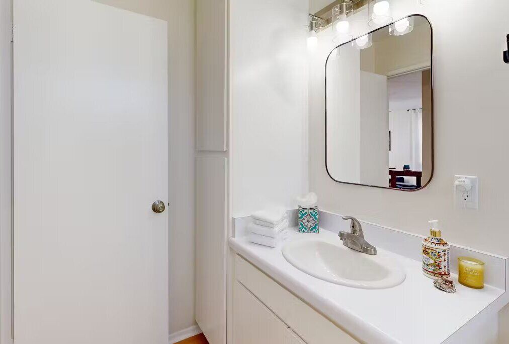 Photo of Bathroom in Ventura