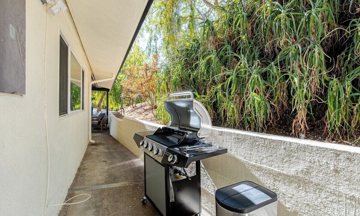 Photo of Patio Balcony in La Canada Flintridge