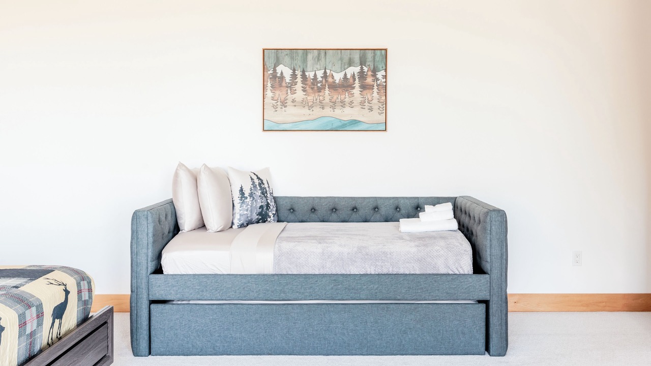 Photo of Bedroom in Castle Glen Estates