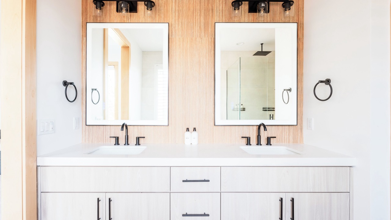 Photo of Bathroom in Castle Glen Estates