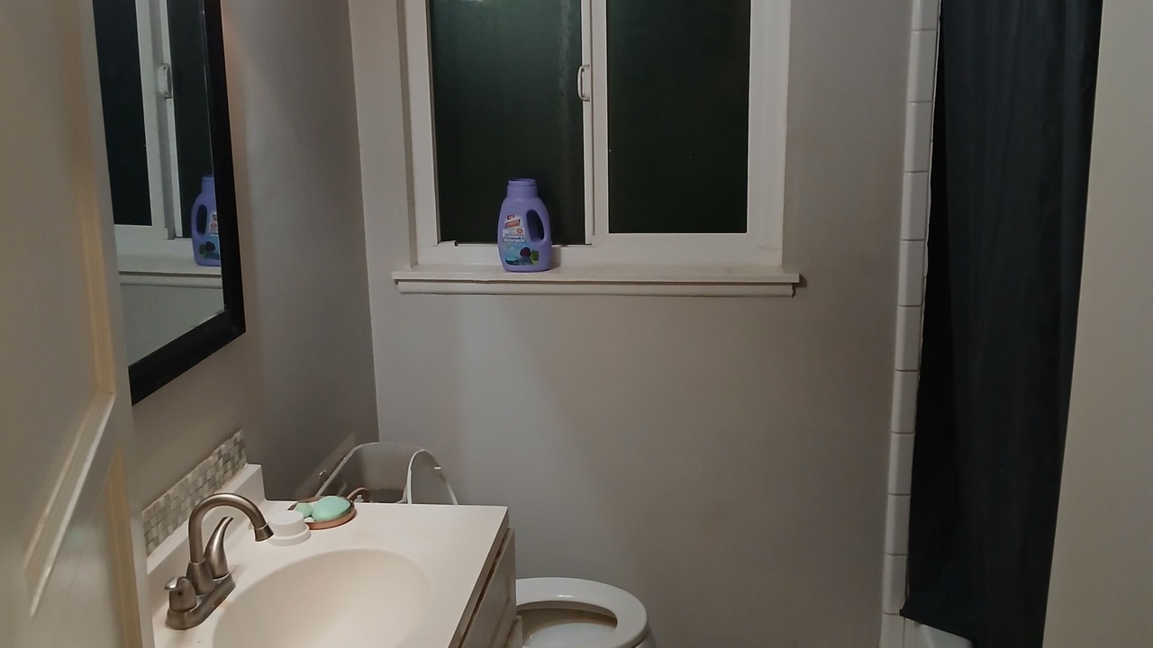 Photo of Bathroom in Santa Fe Springs