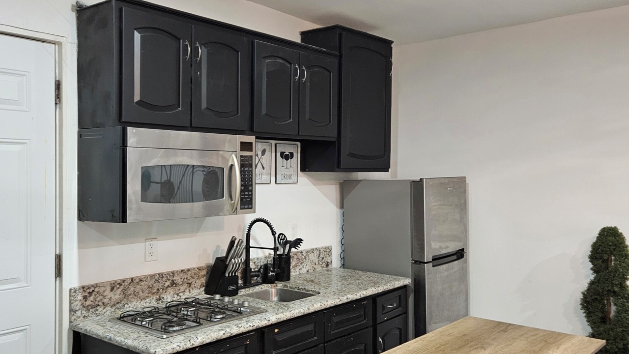 Photo of Kitchen in Harbor Gateway North