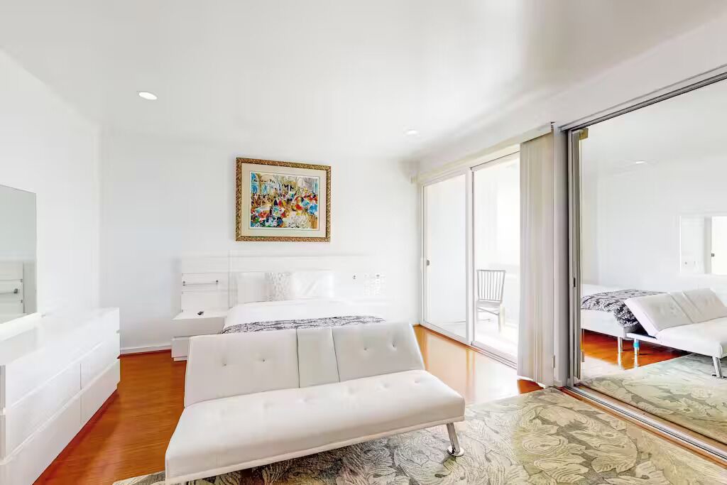 Photo of Bedroom in Malibu
