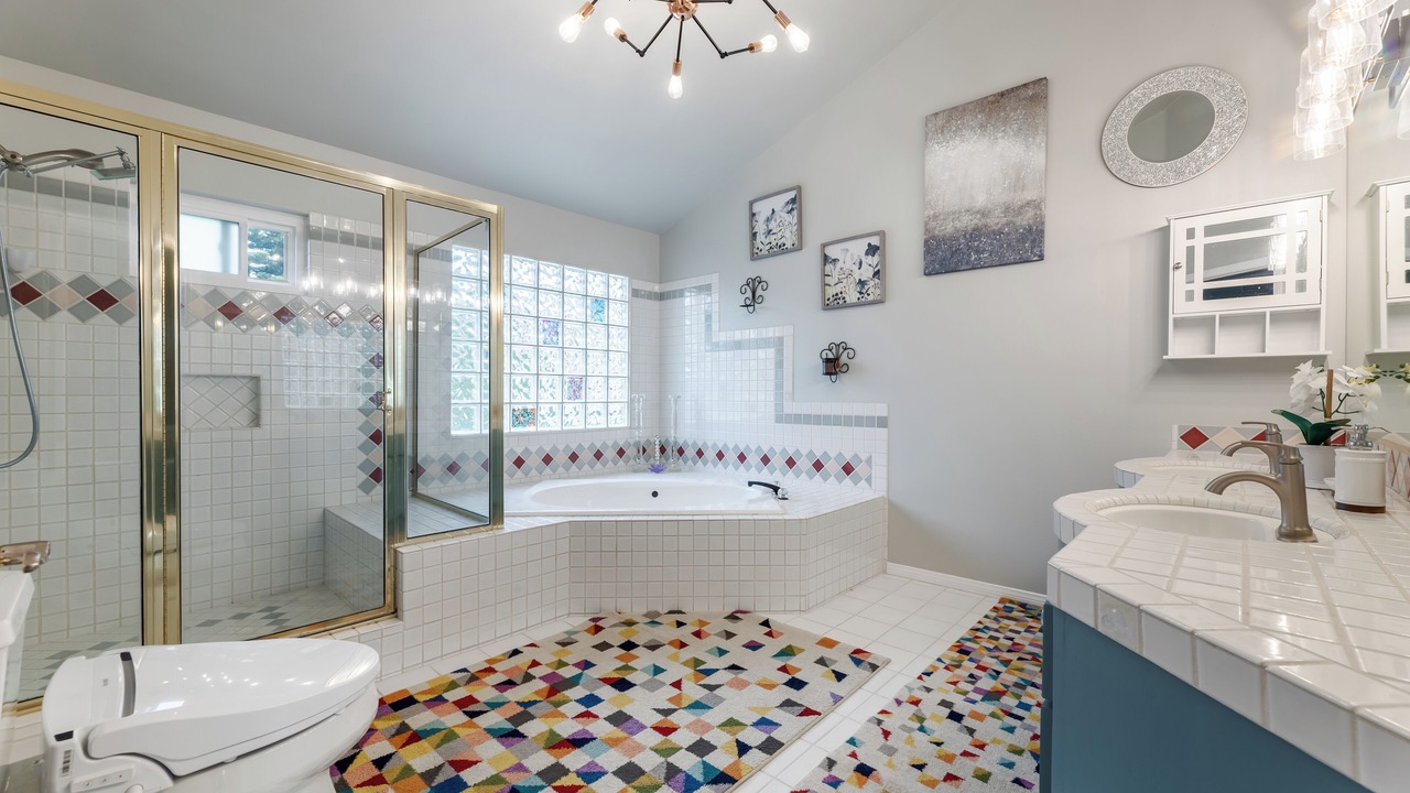 Photo of Bathroom in North Redondo