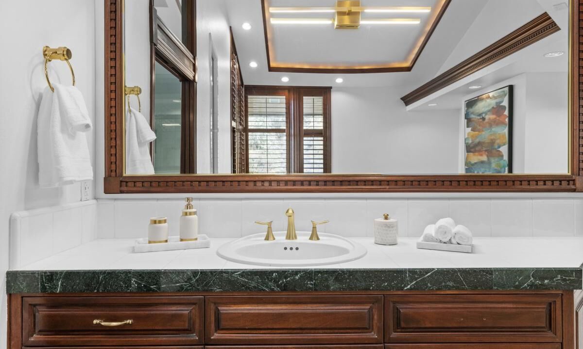 Photo of Bathroom in Stallion Springs
