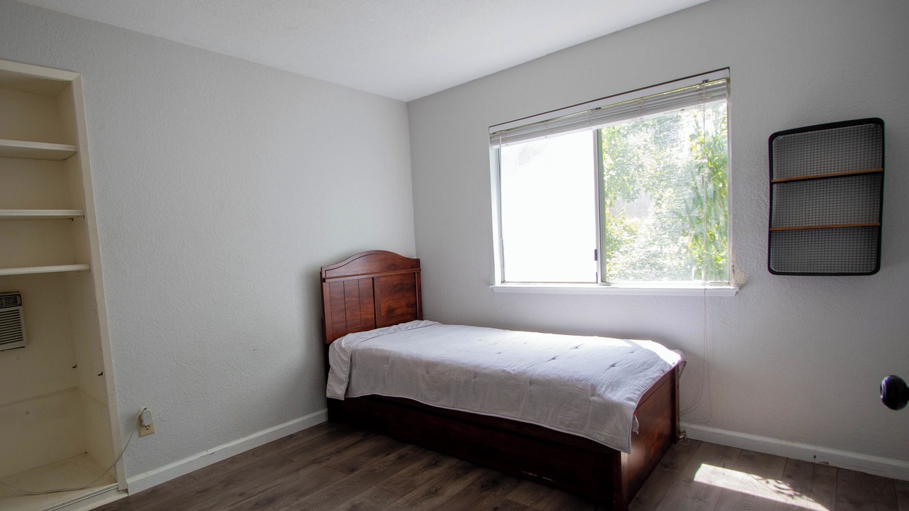 Photo of Bedroom in Nut Tree