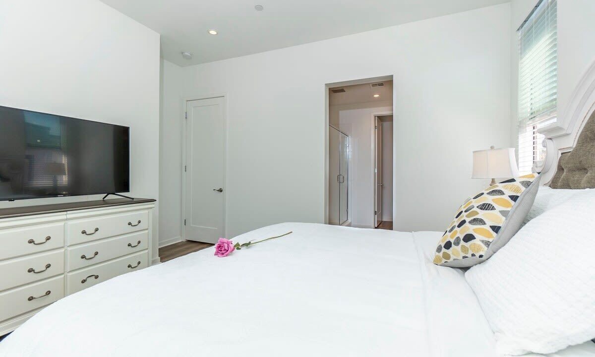 Photo of Bedroom in Airport Area