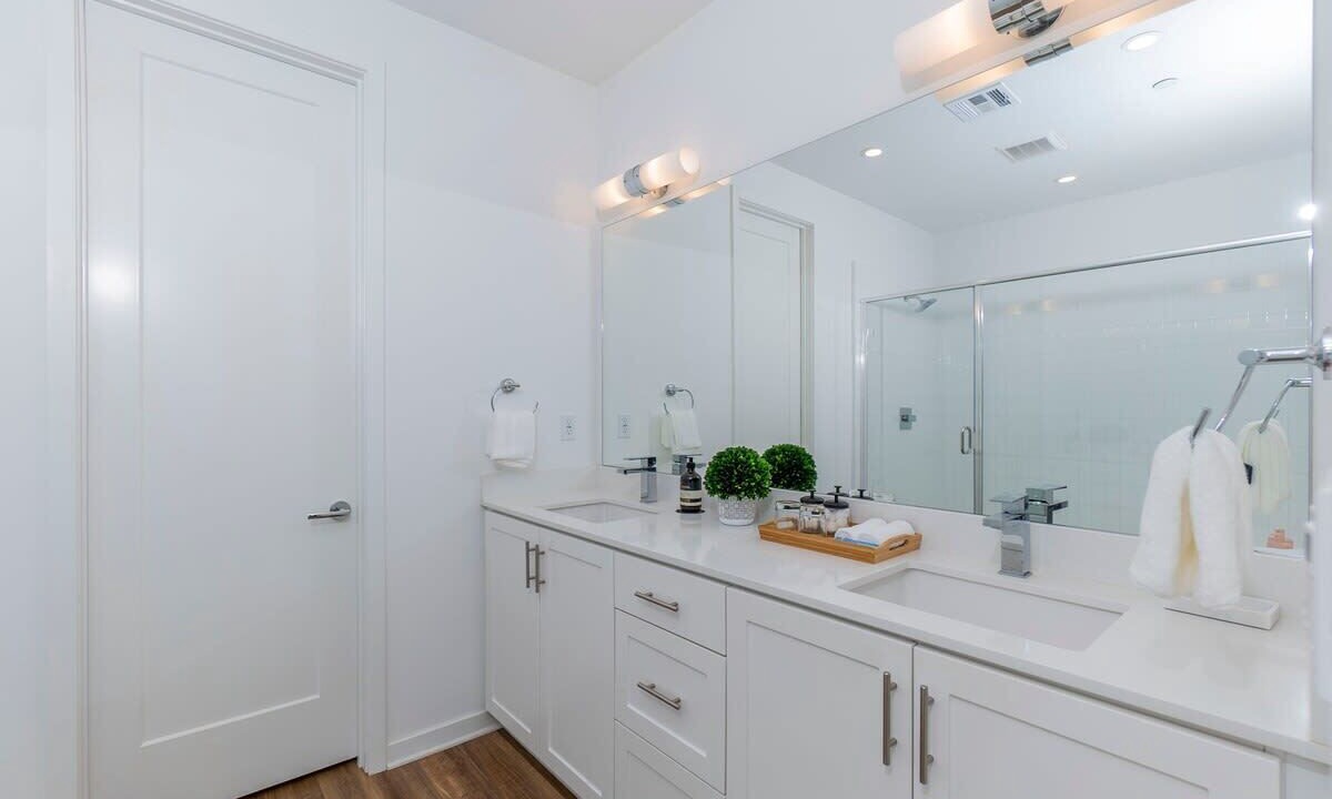 Photo of Bathroom in Airport Area