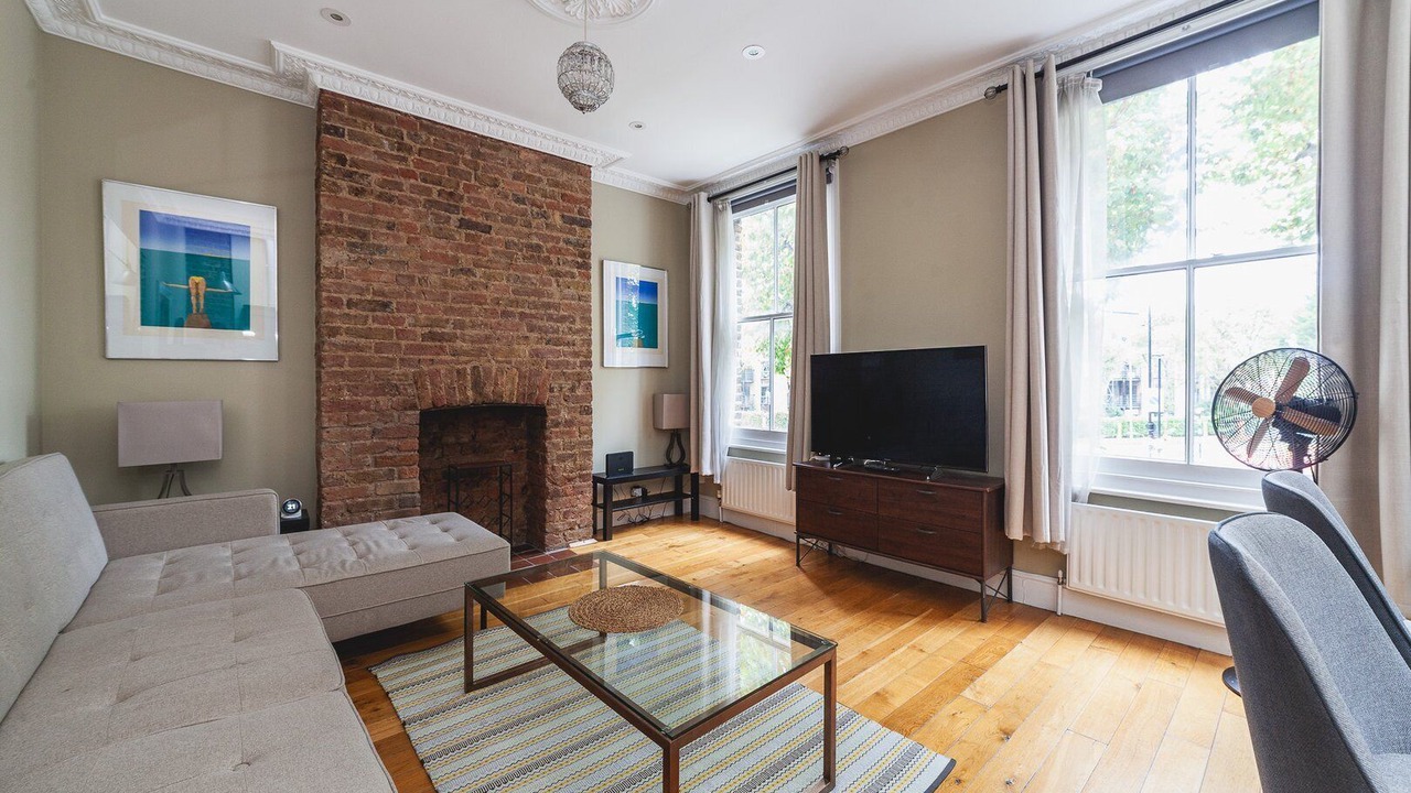 Photo of Livingroom in Ravenscourt Park