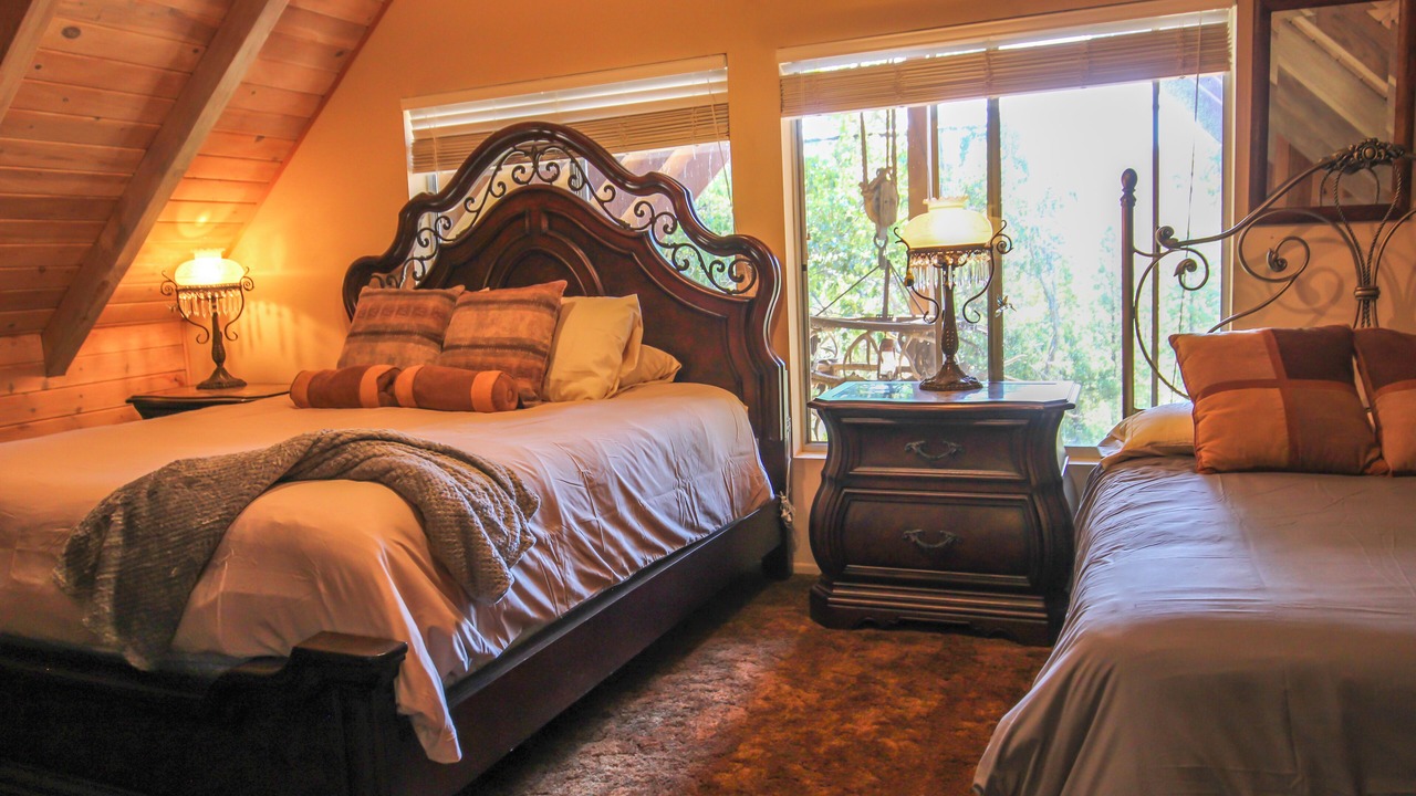 Photo of Bedroom in Alta Sierra