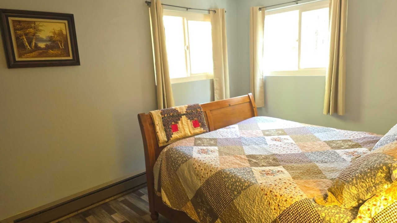 Photo of Bedroom in Glencoe