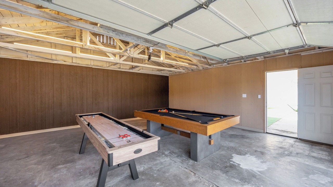 Photo of Bedroom in Midway City