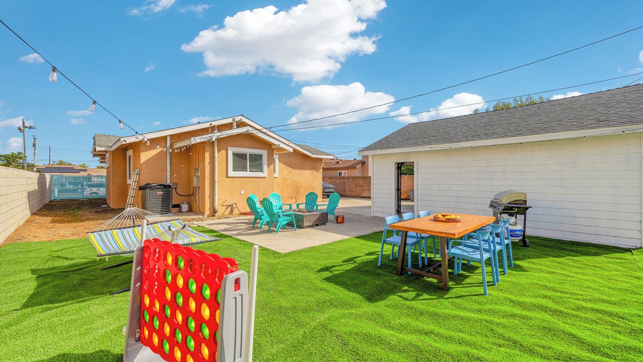Photo of Outdoor in Midway City