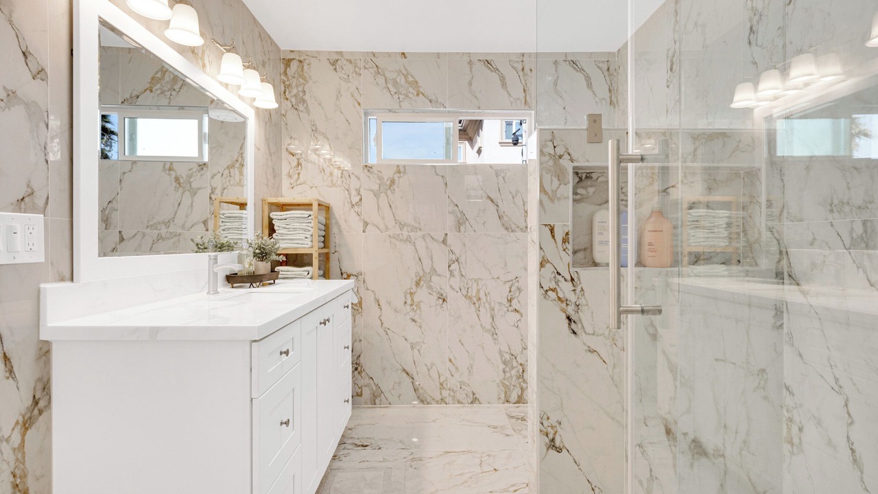 Photo of Bathroom in Midway City